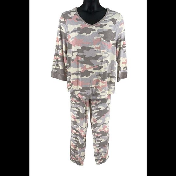 Koolaburra by UGG Rayon French Terry Lounge Set Multi Camo - Regular - Picture 1 of 1